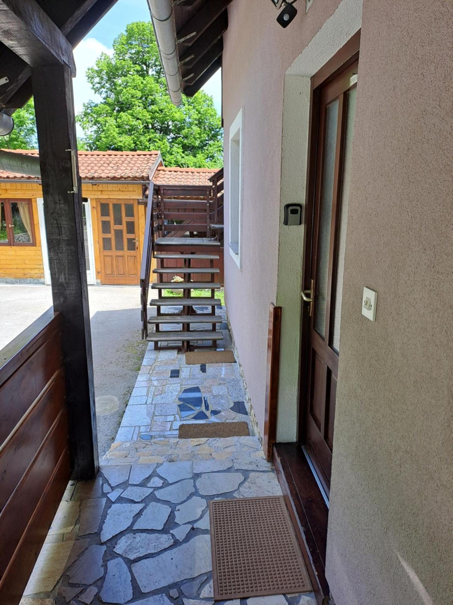 Guesthouse Andrea Poljanak Exterior foto